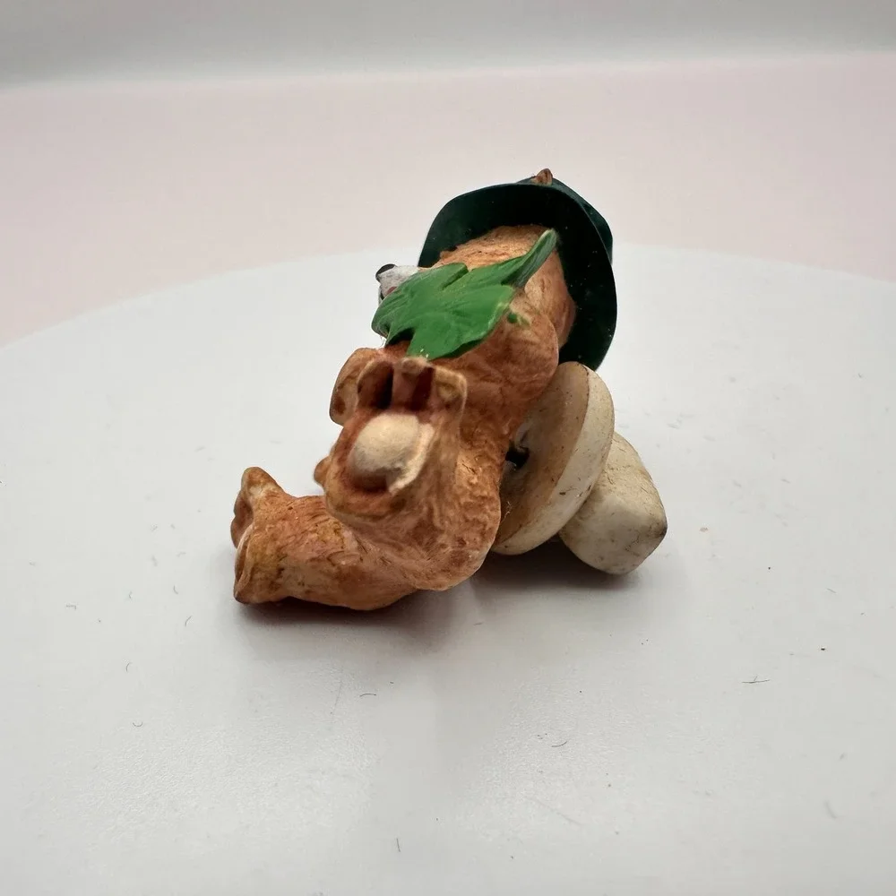 Vintage 90s St Patricks‎ Day Teddy Bear Shamrock Green Hat Lapel Pin Jewelry Y2K